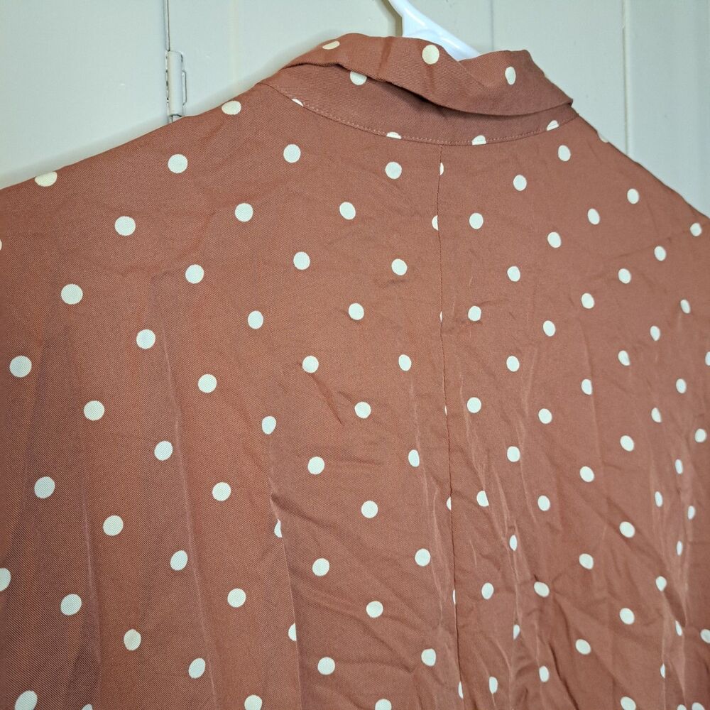 Uniqlo Women 100% Rayon Polka Dot Blouse Button Up Size S Short Sleeve - Picture 10 of 10